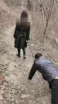 【美帝】长靴御姐户外遛狗 bf21932