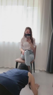 【欣蕊】逛街后伺候臭脚丫 bf10141_HD绳艺资源