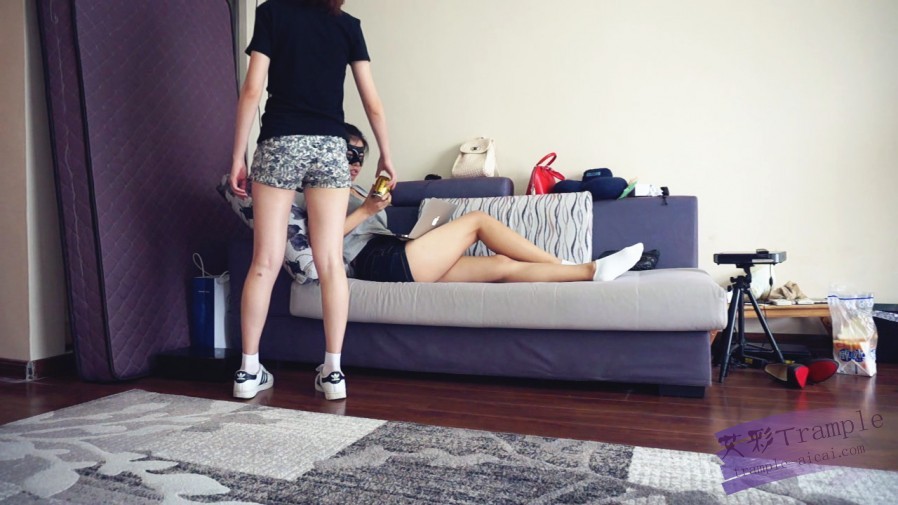 『小妮女女』校花迷药收拾学霸_HD绳艺资源