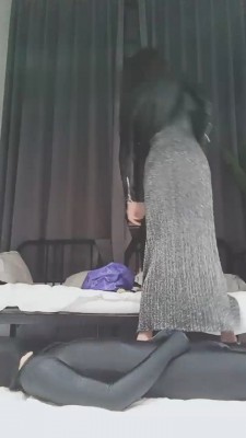 【美娜格格】全包窒息地毯狗 bf22222