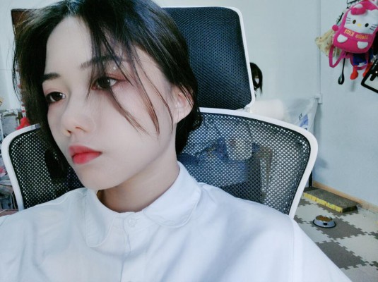 【00后蕬小乃】紧身牛仔裤暴虐女M YC-220825-2