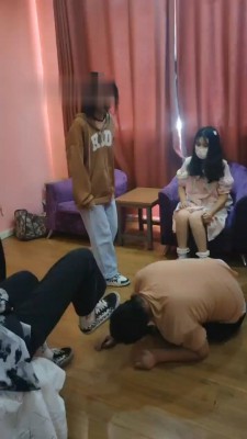 【最抗揍M】4个素人精神小妹首虐 bf18384