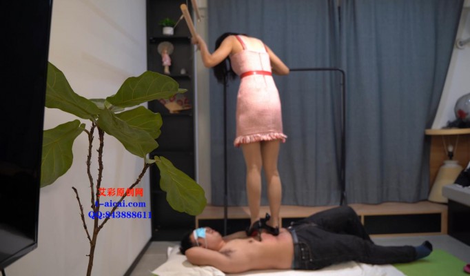 让鞋跟充分的和毯子接触 YC-220124-2