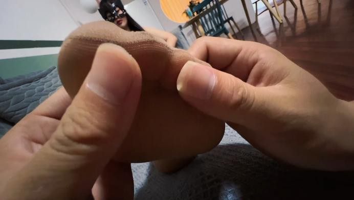 珂玥女神沉浸式训狗-高颜值女S丝袜高跟踩踏调教，闻丝袜脚舔鞋底羞辱 YC-220614-6