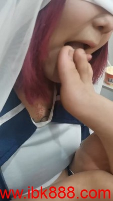 【全国最贱女M】开发素人小姐姐裸足调 bf23590