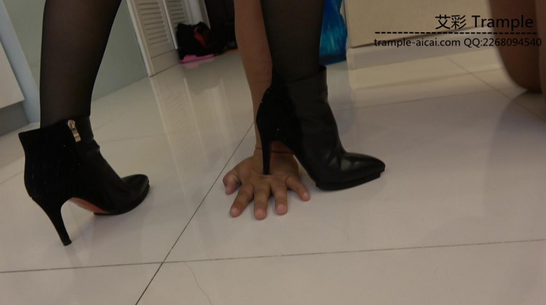 瑶瑶S极度羞辱前男友