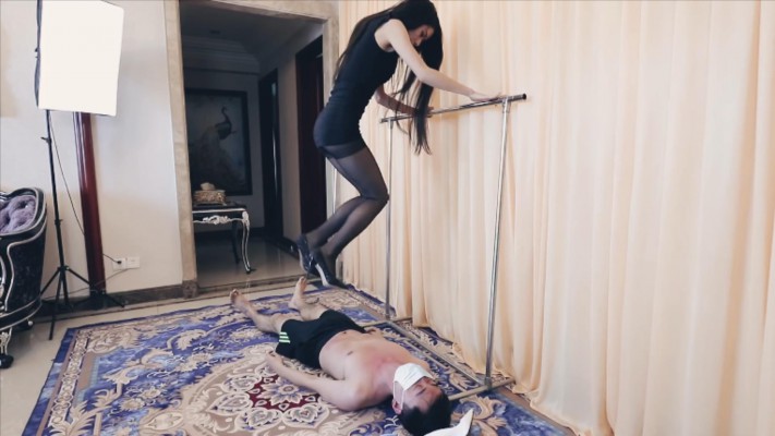 〖H.P.L栖心之栈〗—芷晴高跟踢踩破皮 HPL-210915