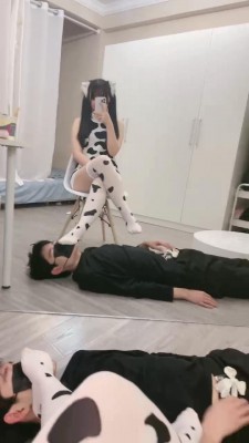【礼礼大人】脚垫伺候奶牛服妹妹 bf22381_HD绳艺资源
