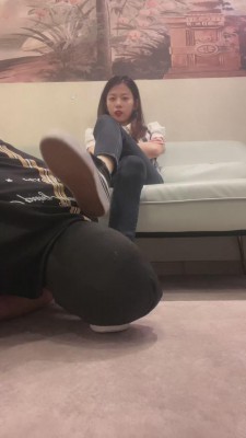 【樱木花椒】健身女教练的脚下奴 bf12186