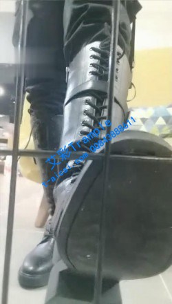 社会女靴笼第一视角羞辱