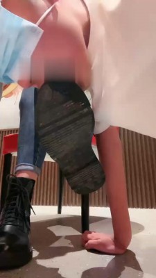 【丹祖宗】火锅店公开玩狗 bf19500_HD绳艺资源