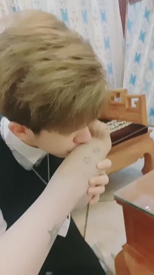 【羽诺】继母和姐姐共同虐待狗儿子 bf11858