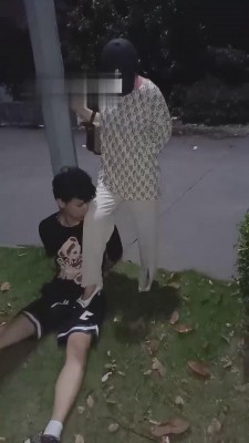 【上海户外gogo】白领深夜户外遛狗 bf15369