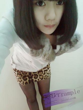 【典藏精品】高清肉丝足高清恋足大片之《奶茶浴丝足美脚》~_HD绳艺资源