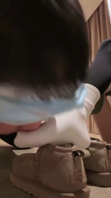 【阿月】雪地靴白袜气味羞辱 bf22067