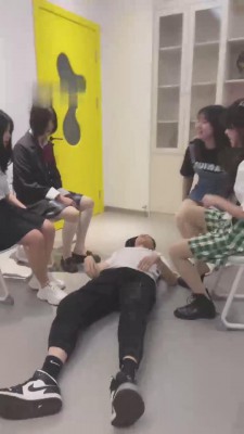 【狗哥】精彩-1S+4素人的超刺激主人剧情场 bf11948