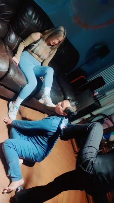 【鹤渡S】带素人闺蜜私人影院玩狗 bf22919