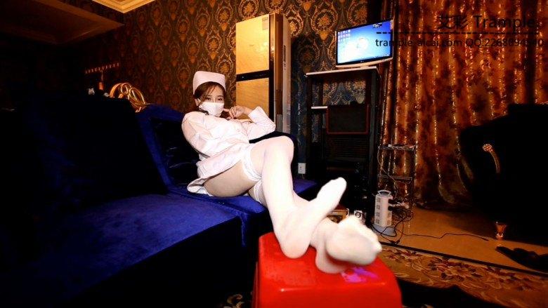 【芮琪女王】蒙面护士 秀白丝脚底语言诱惑 无剪辑版