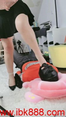 【小小春公主】踩踏调教专场 bf23496