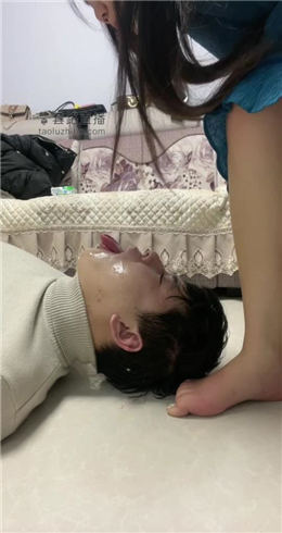 【逗逗】极限挑战-深喉极致到脚后跟 bf5780