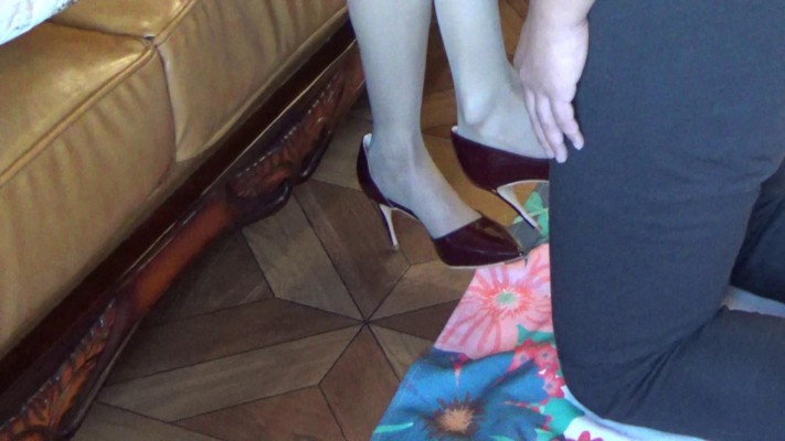 70斤海拉女神连续耳光、磕头跪拜 YC-220321-2