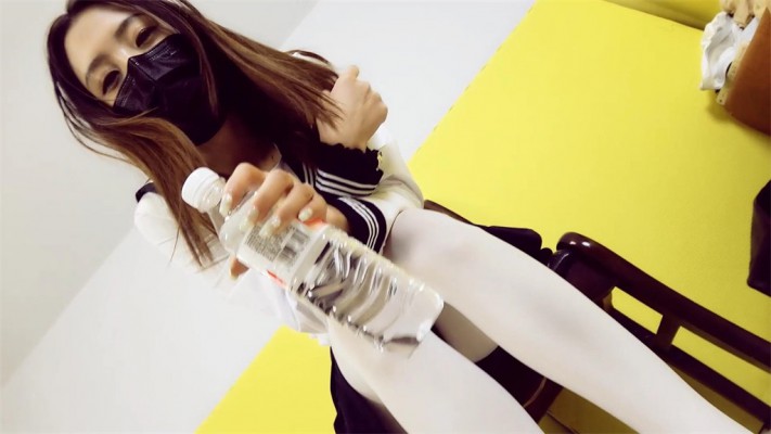 【婧児小主】晓G GTScrush 缩小的学弟被学姐的白丝高跟 冷酷的践踏！YC-220506-3