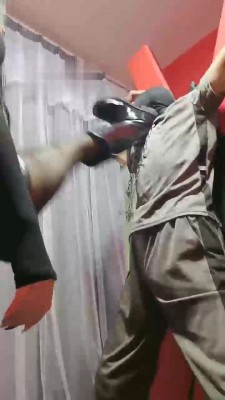 【初恋】长靴黑丝暴力提档 bf19420