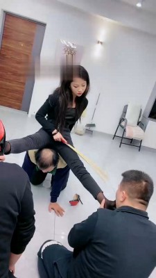 【麋鹿银儿】群调-当着素人闺蜜面调狗 bf22141