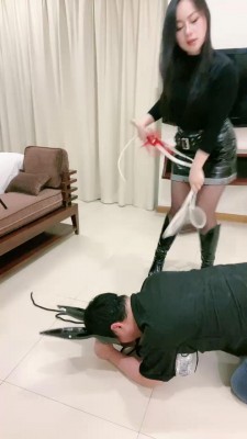 【艾丝冷S】暴力虐玩具鞭抽踢 bf22513