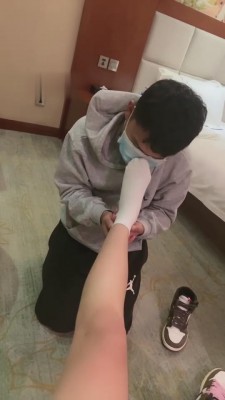 【沐清忧】AJ鞋白棉袜羞辱脚下奴 bf10196