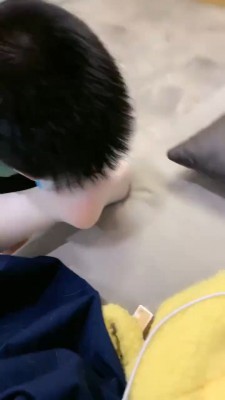 【小痴大人】萝莉主羞辱废物哥哥【上】 bf20093