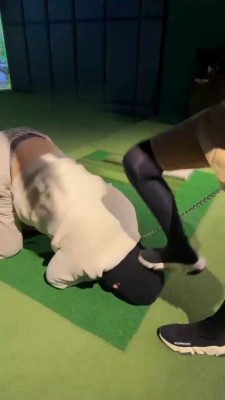 【斯羽】女神打完球后原味脚辱狗 bf21502