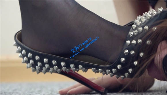 钉子高跟鞋黑丝践踏调教女M ACNN 72