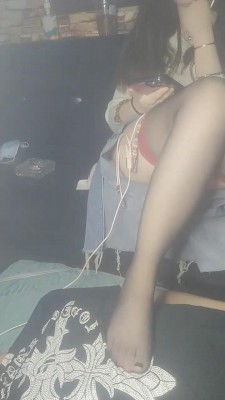 【芸熙】黑丝高跟无意识踩脚垫 bf12152