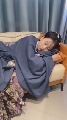 【狗哥】素人-汉服白袜小姐姐穿越收拾狗 bf12013_HD绳艺资源