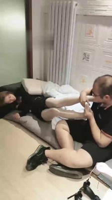 【红杉】小姨子勾引姐夫被抓包【双视角版】 bf18751_HD绳艺资源