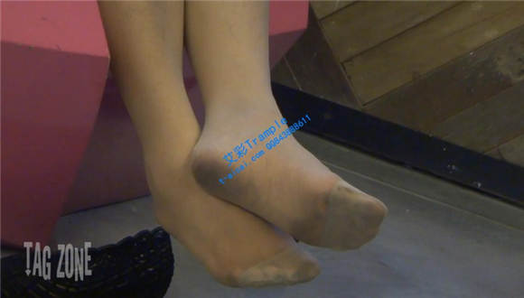 超级街拍！丝袜美脚第一季06（此集精彩纷呈！）