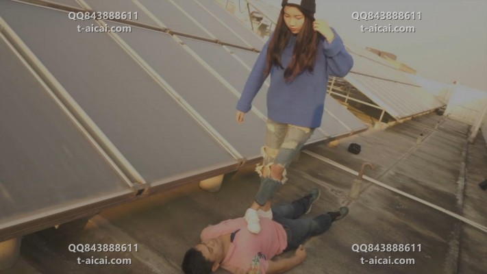 【婉慈Icon】绝版-南一天台暴力虐尾随男（航拍，踩烂舌头） TTTIO-20220129