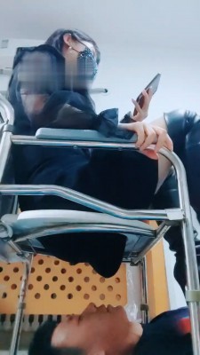 【魅影女神】长靴丝袜脚踩虐 bf19152