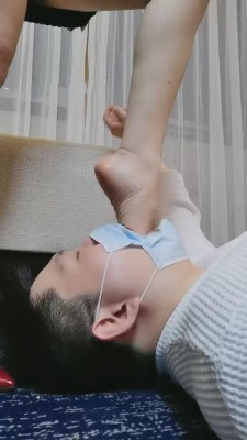 【灵教官】舔脏鞋底/臭脚专场 bf11825