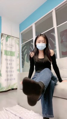 【萱萱子】一只喜欢臭脚臭袜的狗 bf19575