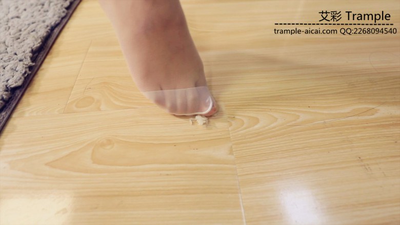 女巨人透明丝袜pov