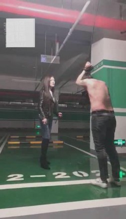 【VIVI】大片！yapoo车库吊打重度刑虐