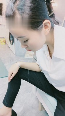 【小小小魔女】卑微房东求虐待 bf19382