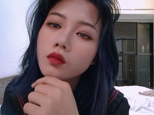 【00后蕬小乃】舔小乃和阿篱两位女主的原味肉丝脚