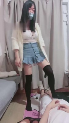 【桃子老师】剧情-老师教训不听话的学生 bf12027