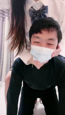 【罗宾】JK萝莉圣水+夹狗头+全体重踩手 bf22254_HD绳艺资源