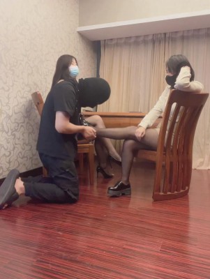 【漠然】姐妹花强迫新员工舔鞋底/训练 bf21548_HD绳艺资源