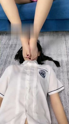 【ccyouer】欺负不老实的女舍友 bf18705