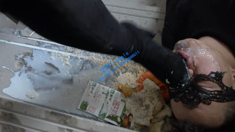 【冷柔】楼道靴子喂食超脏食物